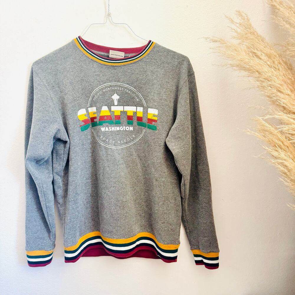 SEATTLE Space Needle Grey Gray Red Gold White Logo Stripe $85 Pullover Sweater S - Picture 2 of 11